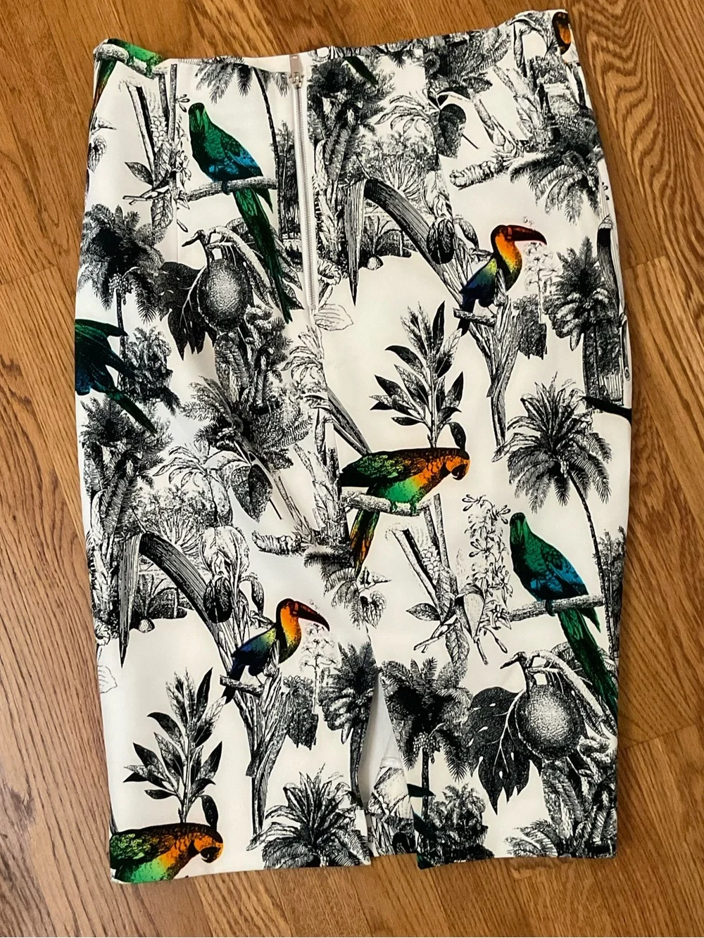 Catherine Malandrino - Pencil Skirt with Green and Orange Parrot Print. Size 8